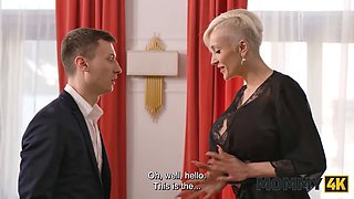 Mommy4k. boobies trap