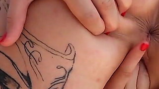 Tattooed Babe Stick Huge Toys in Her Wet Pussy Outside