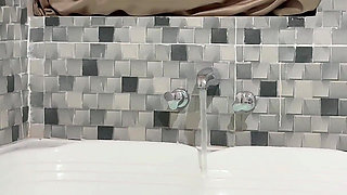 Sex in the Jacuzzi -part 1