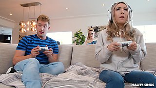 Horny Girls Game - Steamy Nerd Cucks Gamer Girlfriend 1 - Van Wylde