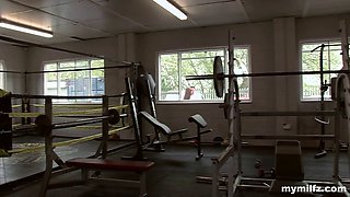 My MILFZ seduces her Gym Instructor for a hot fuck while he's giving a fitness talk