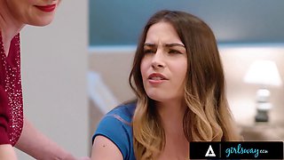 Girlsway - neglected cougar Dee Williams gets all attention she wants from stepbae Chanel Camryn