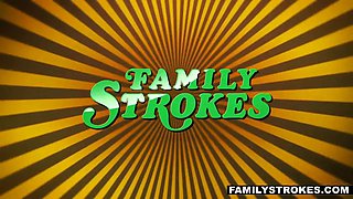 Avery Moon, Casca Akashova in cougar catches the stepsiblings