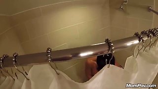 Bathroom Mating With Hotness Housewife