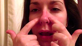 Leena Mae - q Tip Nose Pick