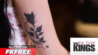 Scarlett's brunette sex