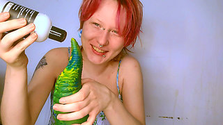 Lori Critter Stretches Pussy with Fantasy Dildoes