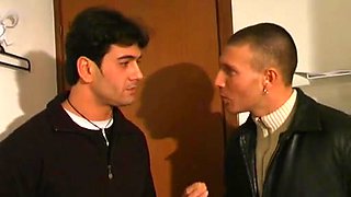 Big-titted Italian babe fucking 2 guys in hot mmf scene