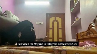 Desi Indian mummy and stepson affair catch in camara 2