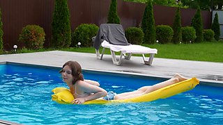 Russain teen Milka Wey strokes her natural tits and moist pussy in a steamy outdoors session