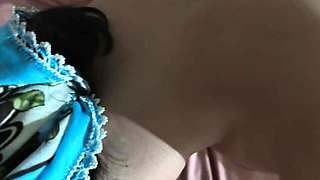 18-year-old hijab-wearing girl gives it to her lover's best friend, conversations are legendary