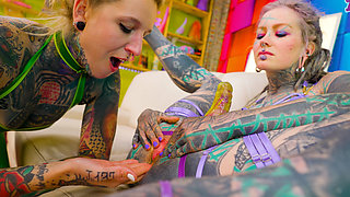 Alt Tattooed Cuties in Latex Lesbian Fuck with Strap on and German Dirty Talk