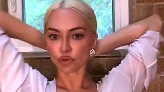 hot amateur blonde close up masturbation HD