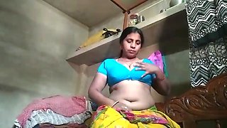 Hot wife leaked video Indian hot house wife