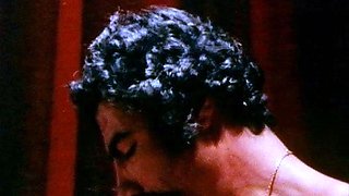 Amateur hairy pussy fucked hardcore in homemade hammering