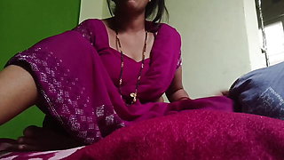 Hot bhabhi night in bedroom m romantic mood