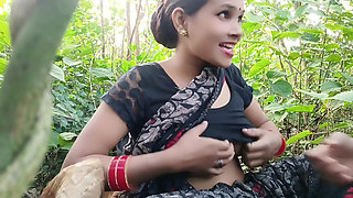 Village girl ki chudai outdoor jungle mein