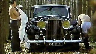 Hot french babe celebrates her new house with a Spanish dick