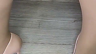 ASMr handjob-shoe demonstration in tight