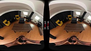 Penelope Cru Secretary