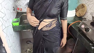 Indian stepsister Sagita Sharma gives in to her desires with a hot hookup