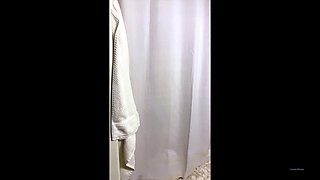 amateur blonde solo webcam
