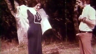 Big ass MILF with hairy pussy gets anally fucked outdoors