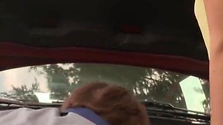 Pannendienst 4: Scene 2 Hot German girl fucks outdoors