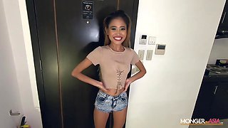 Thai spinner teen interviewed and fucked by new boss