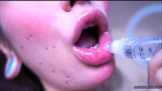 Clear Shiny Lipgloss Kiss Compilation