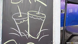 Food Truck Serves Big Oily Ass With Anna Chambers, James Angel - Brazzers