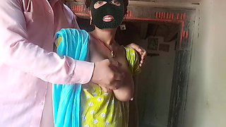 Deluwara Bhabhi Village Hot Girls Sex in Home