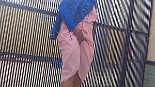 The Arabian Stepmother Squirting Outside