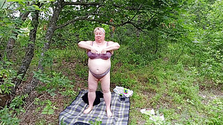 Neighbor Undressed in a Park and Masturbates Her Big Pussy