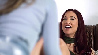 Jayden Cole And Gizelle Blanco - Hold The Phone: Chatty