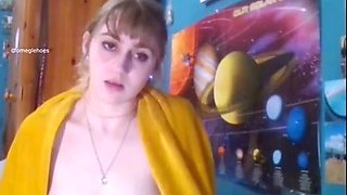 Hot Omegle Girl masturbates with Stranger