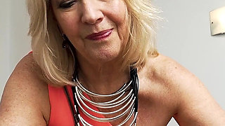 British Granny GILF Sapphire Louise Interracial BBC Handjob