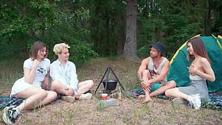 Hot girl gives a rimjob and gets fucked in the tent