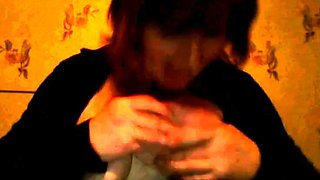 Mature Russian Amateur Irina Shows Off on Webcam