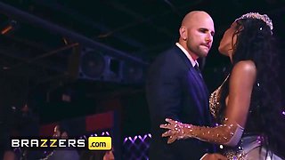 Luna Monroe, Kelsi Monroe And Luna Star - Her Hired Friend Complete Their Mission To Seduce & Destroy Jmacs Cock