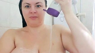 Leann amateur beautiful brunette with big boobs