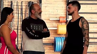 lina henao la esposa del cornudo va al gym