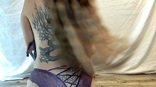 Beautiful brunette with big boobs jerk off instrucions