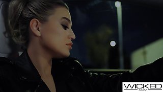 Uber Driver Blake Blossom Gets Had sex Hard In Her Car