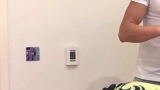 I Fuck My Physiotherapist to Pay for the Session and Let Him Cum Inside