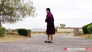 Glamour cougar Chanel Preston horny sex video