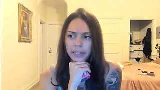 Beauty small tit amateur teen masturbating her shaved pussy