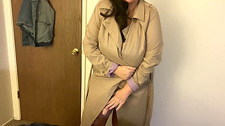BBBW stepmom wears a strap on custom 2
