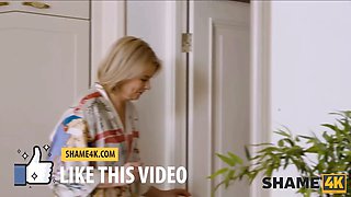 Shame4k. computer master gets a opportunity to seduce and nail beautiful stepmom's pal