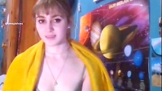 Hot Omegle Girl masturbates with Stranger